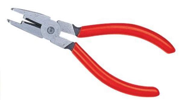 תמונה של פליר מקביל לקונקטורים