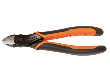 תמונה של קטר/חותך צד מבודד מושחר באקו