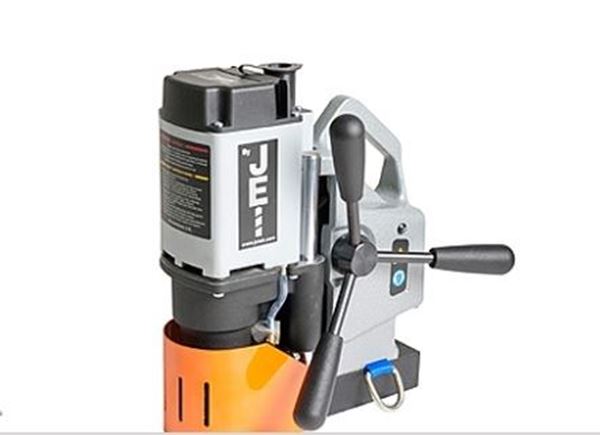 תמונה של MINI BEAST 19042  מקדחה מגנטית
JEI אמינה ביותר תוצרת אירופה
 1010W מנוע