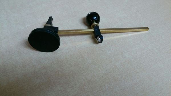 תמונה של מחוגה זכוכית 40 מ"מ דגם 040